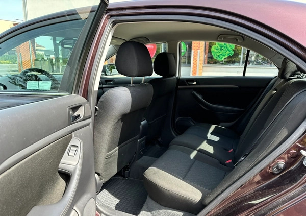 Toyota Avensis cena 19500 przebieg: 244992, rok produkcji 2008 z Bolków małe 172